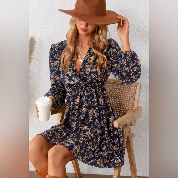 NEW Cipshe Alison Ditsy Floral Peasant Sleeve Mini Dress - Picture 5 of 12